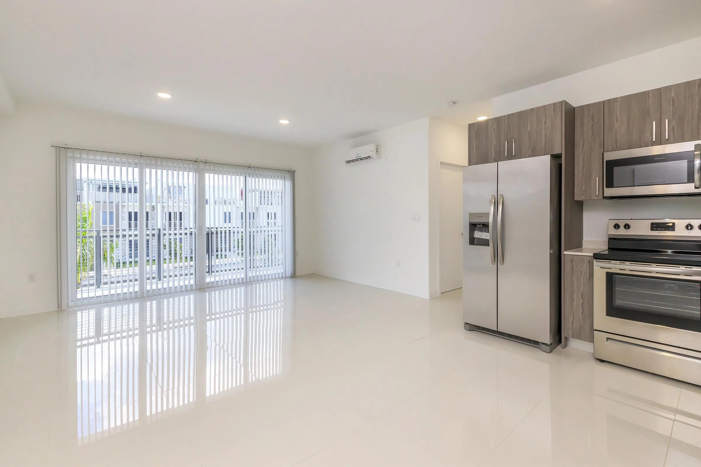 Model C 1 Bedroom / 1 Bath at Modern Towers Homestead